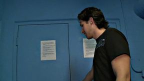 Baited guy enjoys gay gloryhole