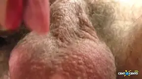 Penetrating feet and hands, of women, in dilated anus that becomes a crater (extreme full anal movie)