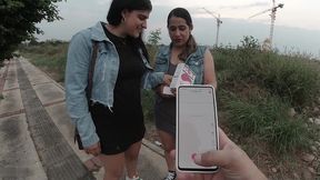juego caliente entre amigas lesbianas y cachondas que van a un bano publico de un centro comercial conocido en cucuta para poder tener sexo con la adrenalina de ser descubiertas - porno en espanol