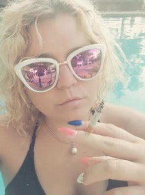 Smoking Newport