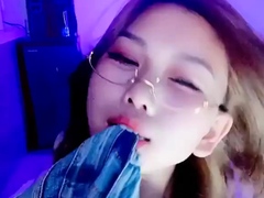 Pussy close up by slutty teen on cam