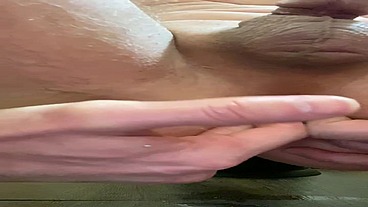 EastTNguy22 fisting and huge butt plug mr Hankeys atlas XXXL