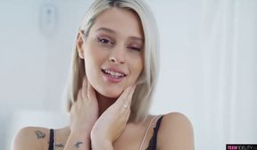 tattooed blonde seduces with deepthroat