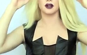 Drag queen wig tutorial