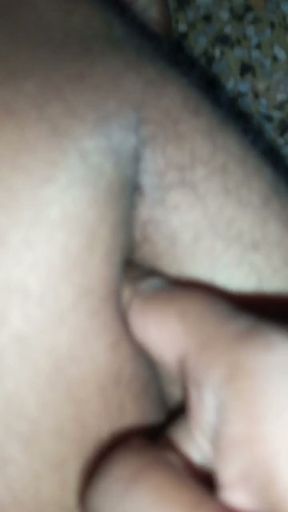 Jammu Kashmir ki bhabhi ko fucking pusssy with boobs sucking   Clip 1