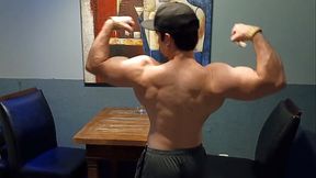 Saymon colocou o Strap no pau e comeu meu cu bem gostoso