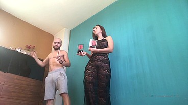 sesión de fotos con los premios que gane en el salón erotico de Barcelona 2019