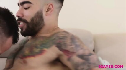 Masculine men Colby Tucker and Papi Suave anal sx