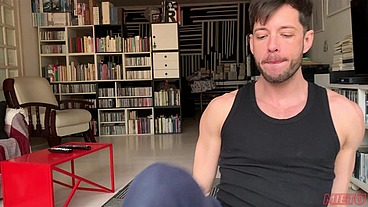 Diretor de cinema dando o cu