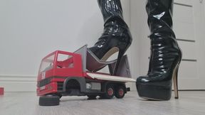 High Heels Destroy Giant Truck – Slow Crush POV & Deep Smash Sounds