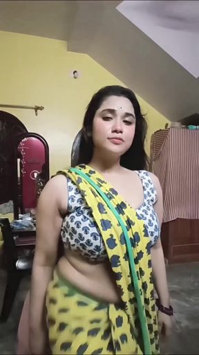 Indian woman in colorful dress