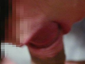 ""Branquinha de Leite"" puts on lipstick to make a blowjob.