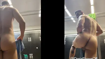 Solo Twink Jerks Off in Gym Locker Room After Shower