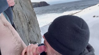 Straight but curious stranger shoots cum in my mouth on public hiking trail