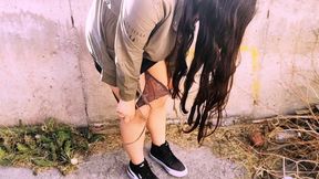 UNINHIBITED YOUNG WOMAN shows herself in PUBLIC and ENDS UP GIVING ME HER WET PANTIES
