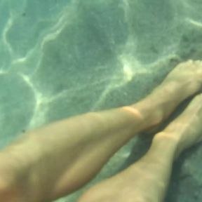 nylondelux nude pantyhose in the sea