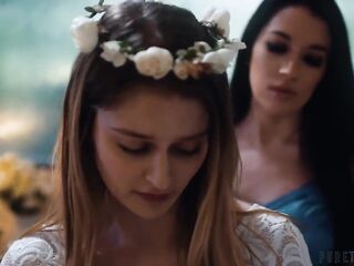 Pure Taboo Bride Bunny Colby’s Repressed Lesbo Wants Ravished by Stepsister-in-law Alex Coal