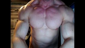 Huge Bodybuilder Model Flex Shpow