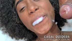 a novinha safada lorena soares fodeu com dois machos e ganhou uma leitada linda na boca