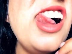 Dreaxoxo - Waking A Hungry Giantess FemDom