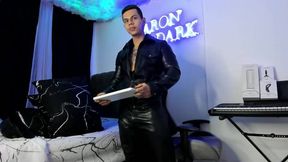 Aron Dark Private Show