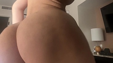 Quick tranny twerk