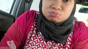 Desperate Asian Hijabi Muslim Office Worker Struggles with Taxi Bill, Ends up Swallowing Driver's Dick - Minokiiko