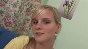 Horny girl enjoys a pussy lick before riding the hard cock in the sofa