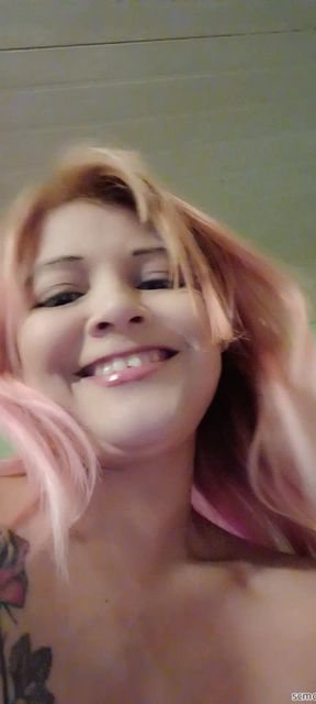 Blonde Cums