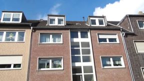 Big ass tattooed wife just came to her neighbor for help about her laundry   then she suddenly accepts and a fuck help