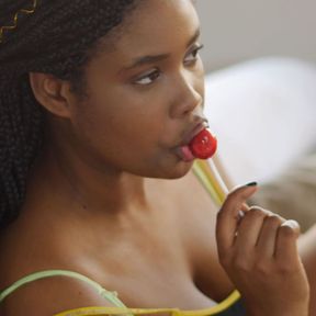 Ebony hottie and lollipop