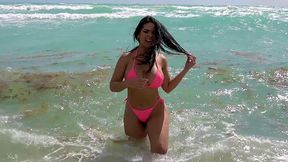 Pink Loving Rose Monroe's Beach Pleasure in XXX Video