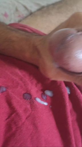 It made me want to eat an ass, but as I was alone I had to jerk off with my cock all smeared!   Clip 3