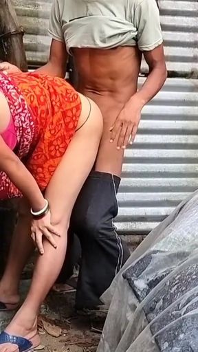 Local Desi Village girl hardcore sex in outdoor   Clip 2