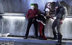 Harley quinn fucks joker & batman