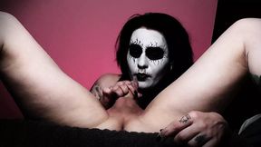 Black Metal Goth Deepthroats so Good That She Gets Two Throatpies