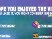 Solo guy jerking off with condom and cumming after removal
