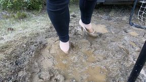 Heels, obstacle course and mud