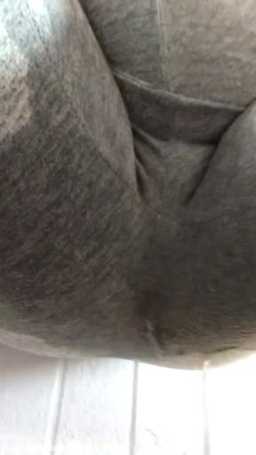 Sqauting Pissing My Pants
