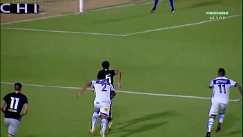 Riquelme gozando na cara de bolinhas pondo bem no cu deles