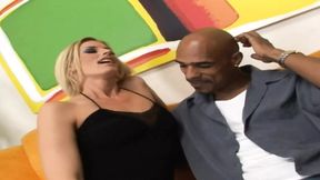Interracial sex with Darryl Hanah a MILF with blonde hair