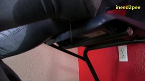 jade jantzen wetting her tight jeans in test