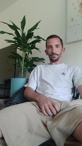 Young Who Makes His Big Cum