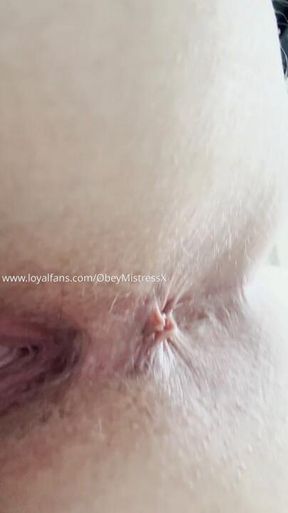 My dirty hole is waiting for your tongue, my slave👅👅👅