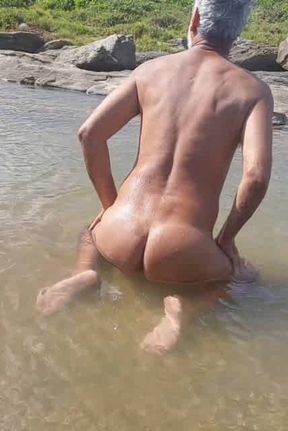 Ladysilva pelada na lagoa vem fuder minha bunda gostosa com forca