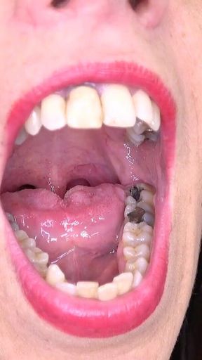 Mouth fetish clip with ali bordeaux fullhd - Inside my mouth