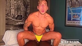 Mika Worships And Sucks Swole