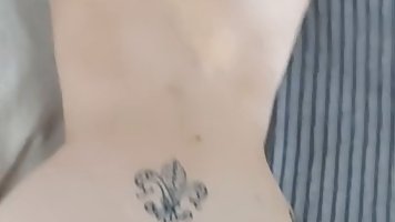 Se la chupo al vecino y no se aguanta las ganas de cogerme Porn Videos - Tube8