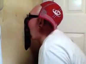 Gloryhole Newbie Cums To Feed