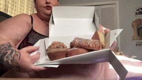 USSBBW Pure Gluttony; 4 sandwiches & 6 Pastries HD